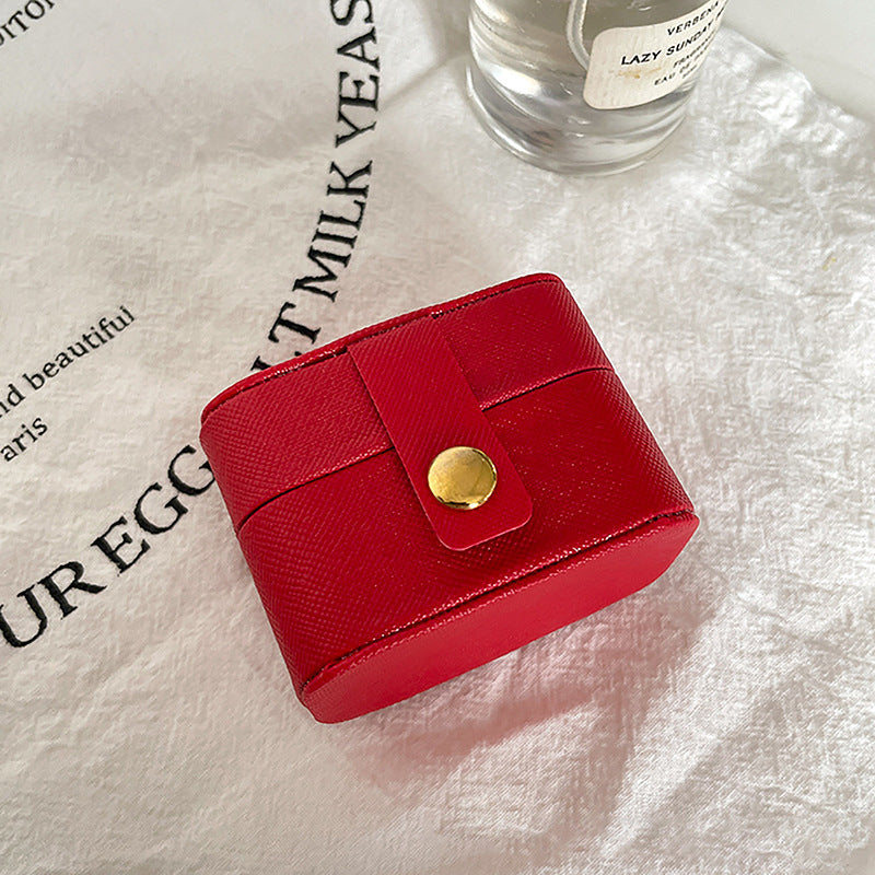 Liten elegant smyckesask i läder - Perfekt för ringar & örhängen